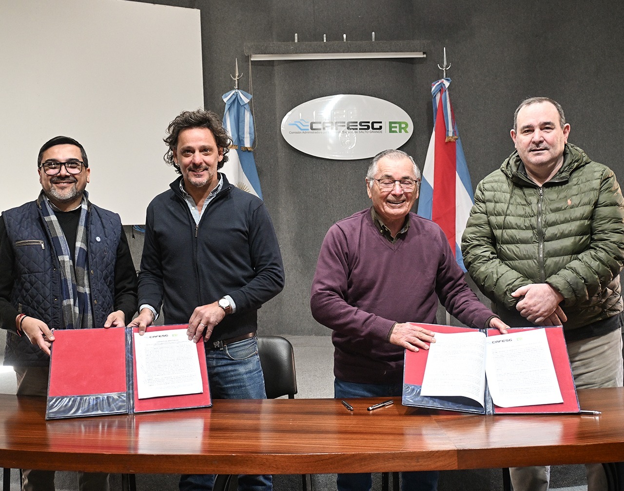 CAFESG firmó el contrato para la esperada reforma integral de la Escuela N°55 «Justo José de Urquiza» de Concordia